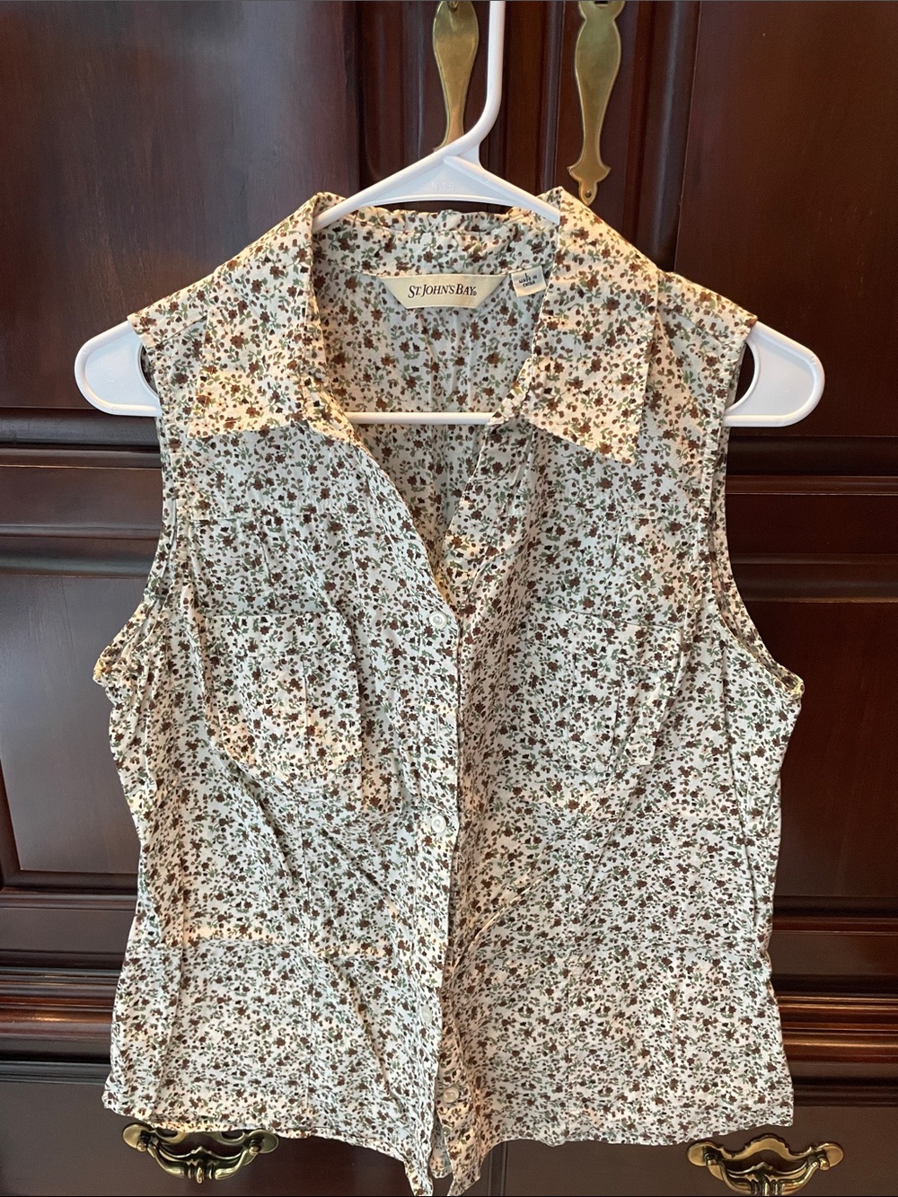 St. John's Bay Cream Sleeveless Floral Button-Front Camisole